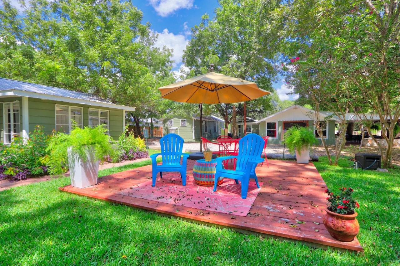 Creekside Cabins - The Getaway Villa Wimberley Eksteriør billede